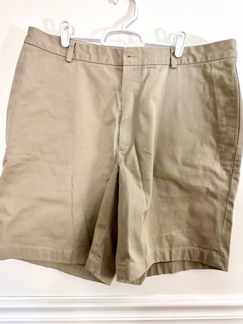 Brooks Brothers Chino Shorts Mens W40 Khaki Beige 100% Cotton Pleatless Casual